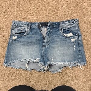 Kut from the Kloth Light Blue Frayed Jean Shorts